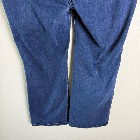 Torrid Lean Jean High-Rise Slim Boot Jean 2X Short 41375148 - Picture 8 of 14